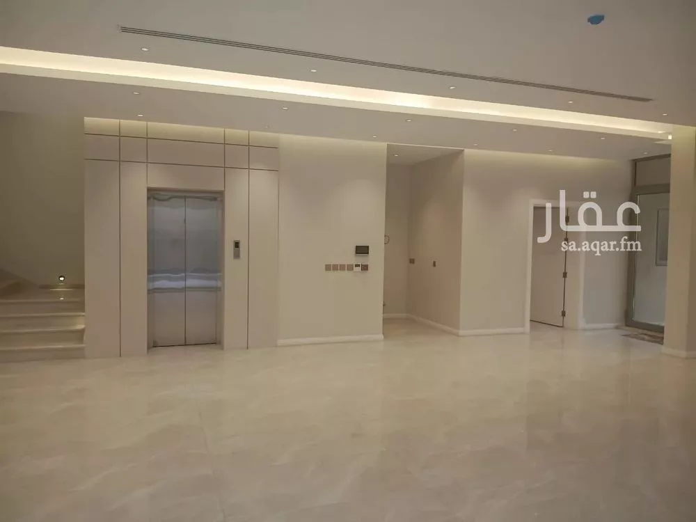 7 bedroom villa in Al Bahr 8