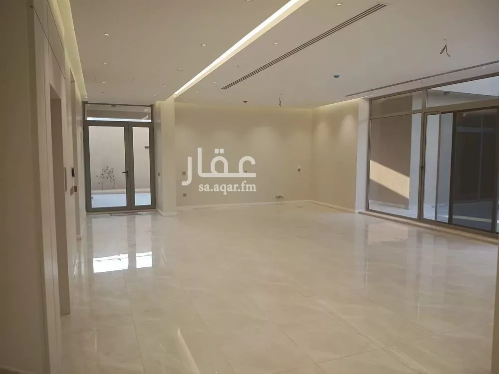 7 bedroom villa in Al Bahr 9