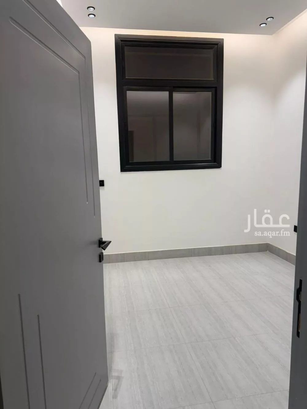 3 bedroom apartment in Al Yarmouk 4