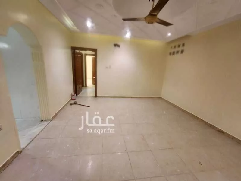 3 bedroom apartment in Al Rabwa 6