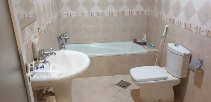 3 bedroom apartment in Al Rabwa 8