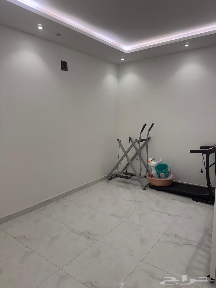 5 bedroom apartment in Tuwaiq 7