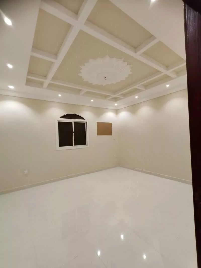 4 bedroom apartment in Al Ajawid, Jeddah 13