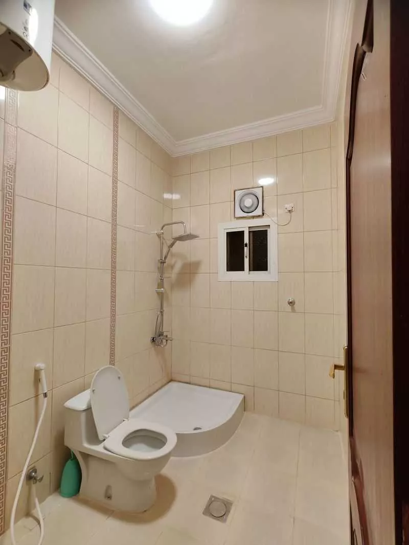 4 bedroom apartment in Al Ajawid, Jeddah 11