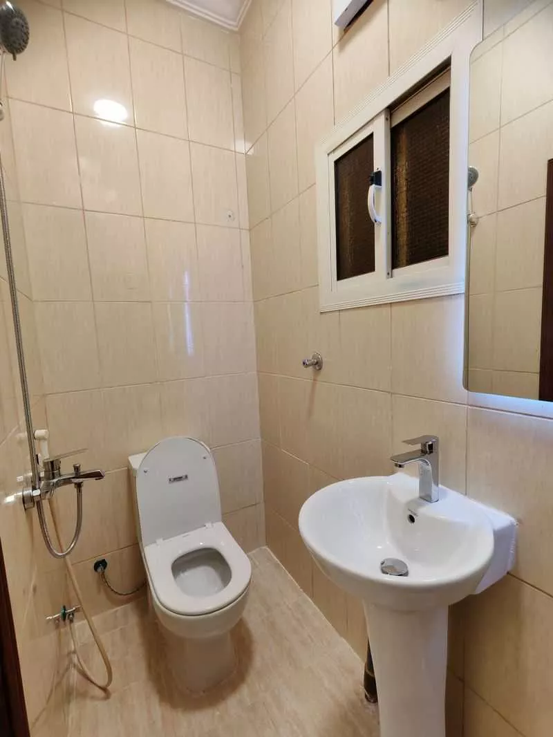 4 bedroom apartment in Al Ajawid, Jeddah 4