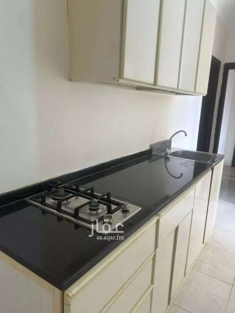 2 bedroom apartment in Al Rawdah 4