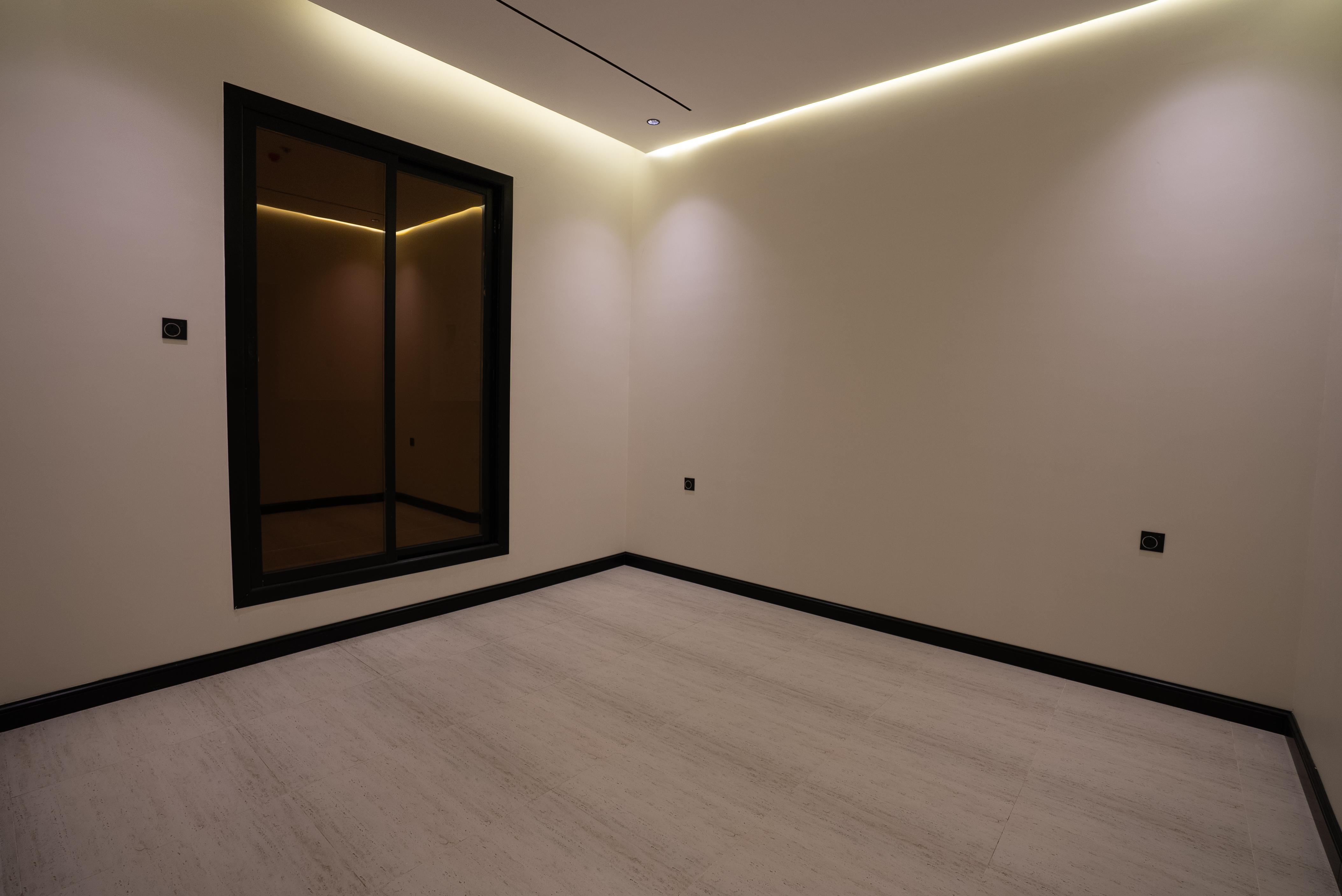 apartment in Dhahrat Laban 14