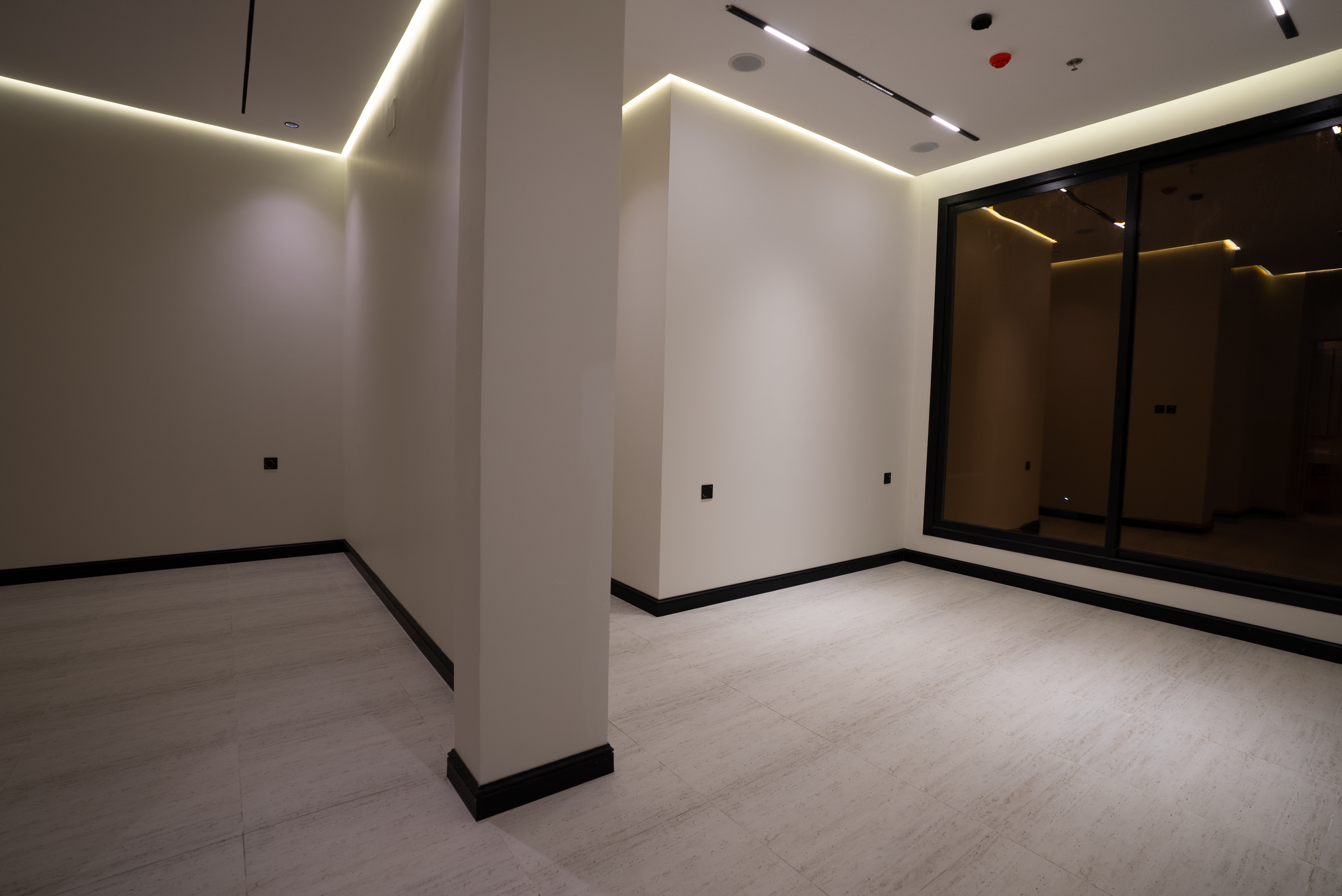 apartment in Dhahrat Laban 17