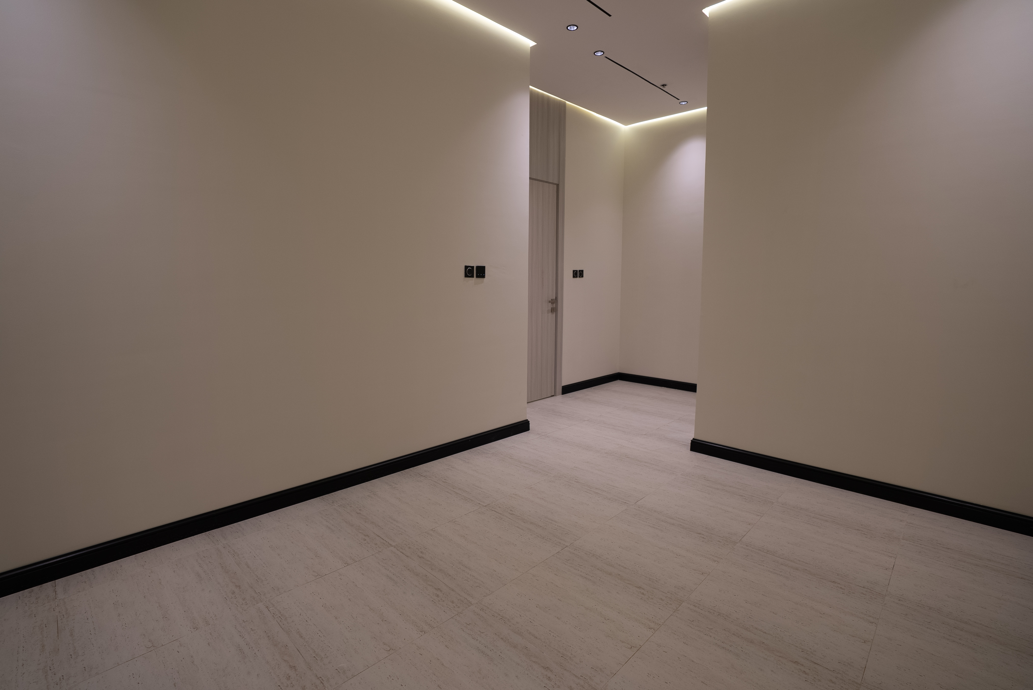 apartment in Dhahrat Laban 6