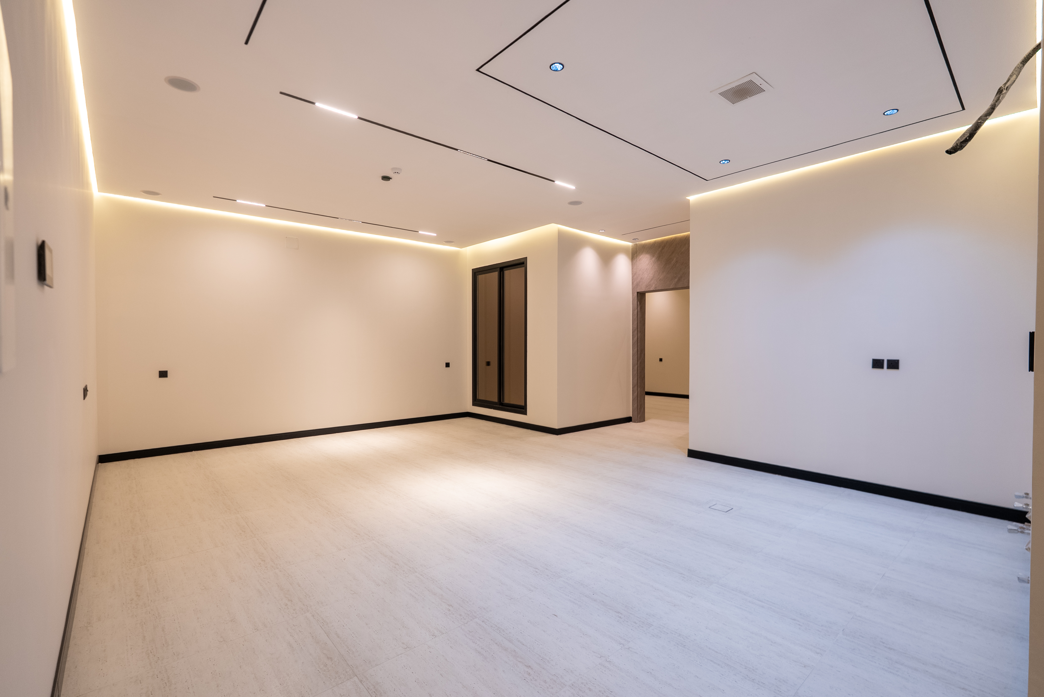 3 bedroom apartment in Dhahrat Laban 15