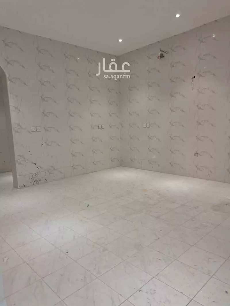 فيلا 6 غرف في الشراع 10