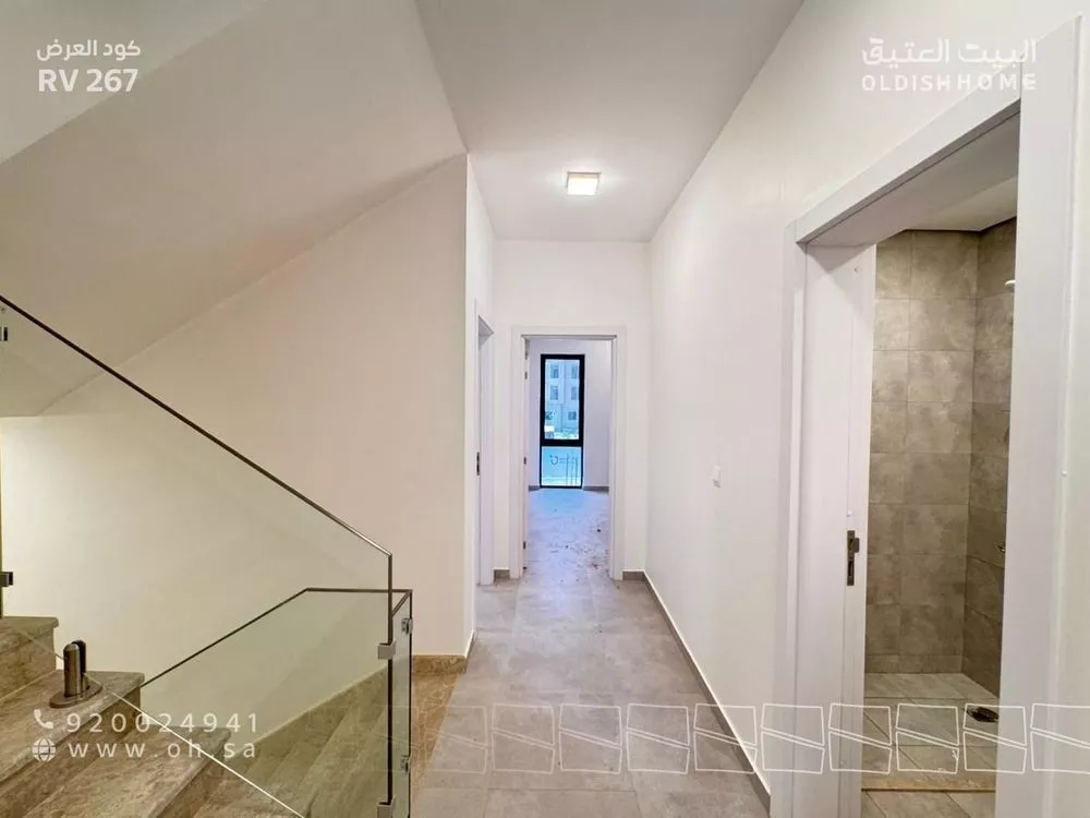 5 bedroom villa in Al Narjis 17