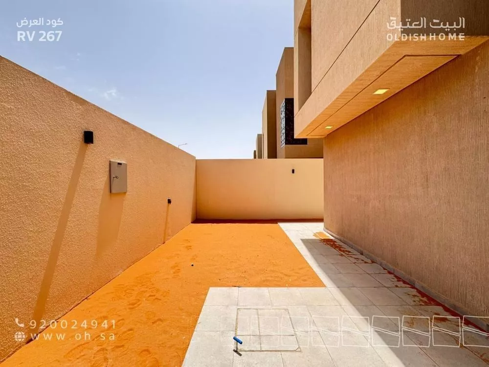 5 bedroom villa in Al Narjis 27