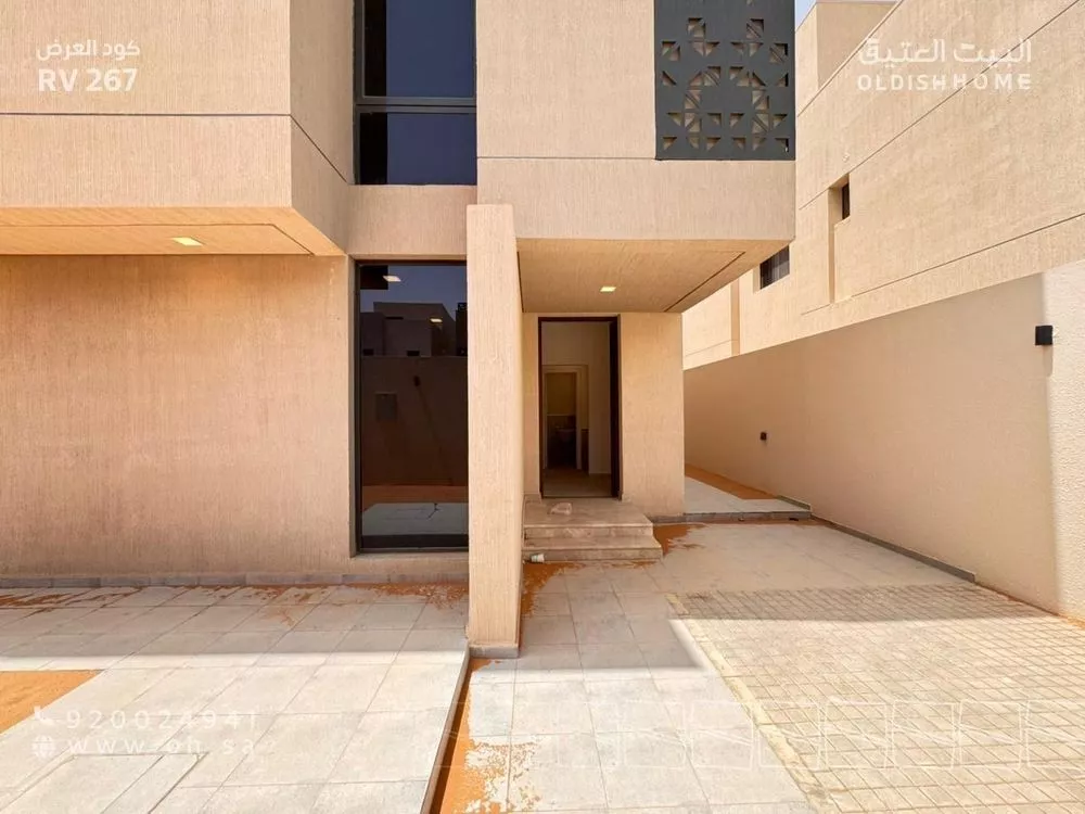 5 bedroom villa in Al Narjis 28