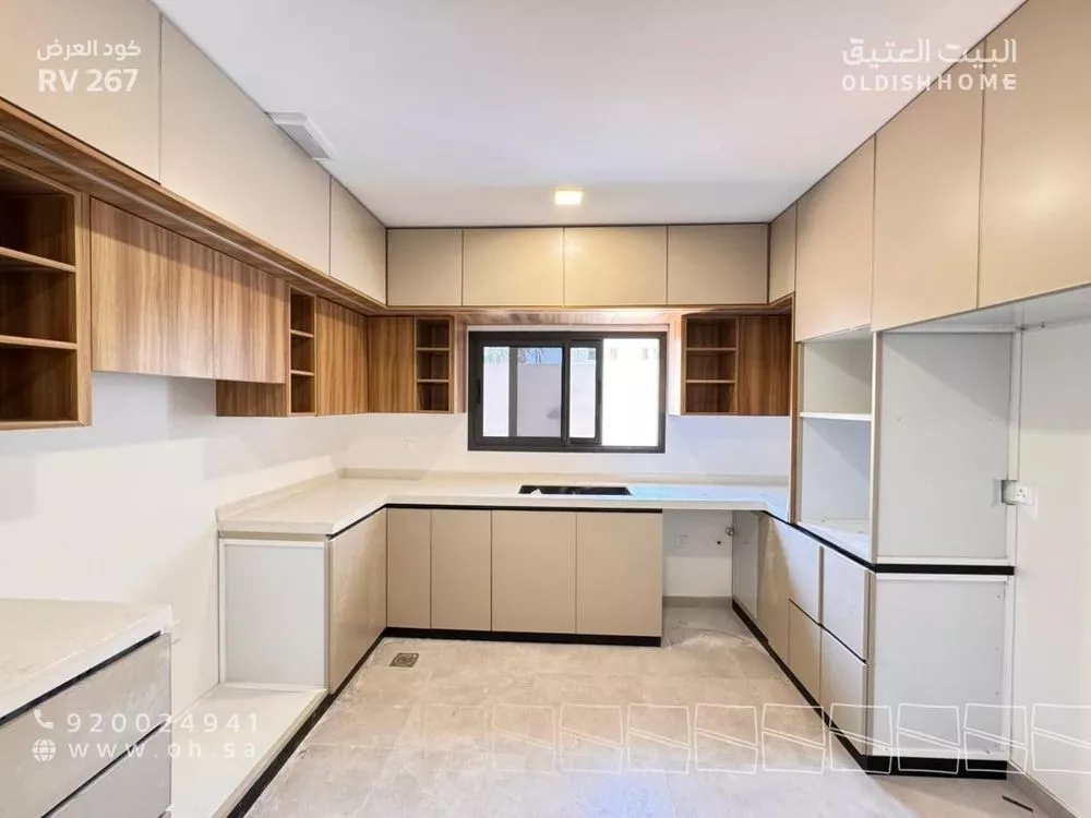 5 bedroom villa in Al Narjis 4
