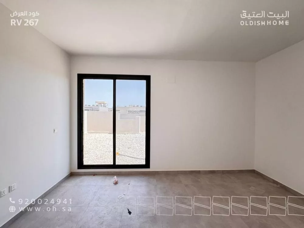 5 bedroom villa in Al Narjis 9
