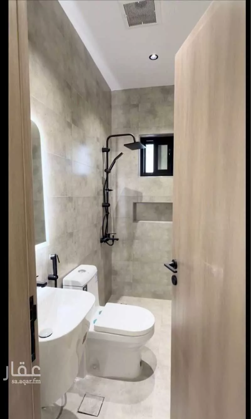 3 bedroom apartment in Al Salamah 5