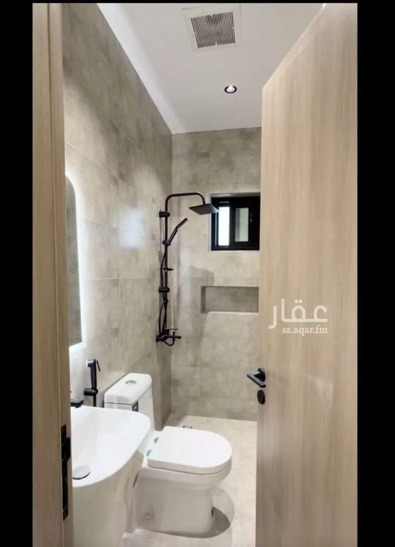 3 bedroom apartment in Al Salamah 8