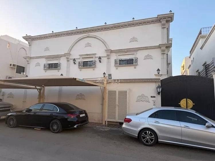 4 bedroom apartment in Al Shati, Jeddah 4