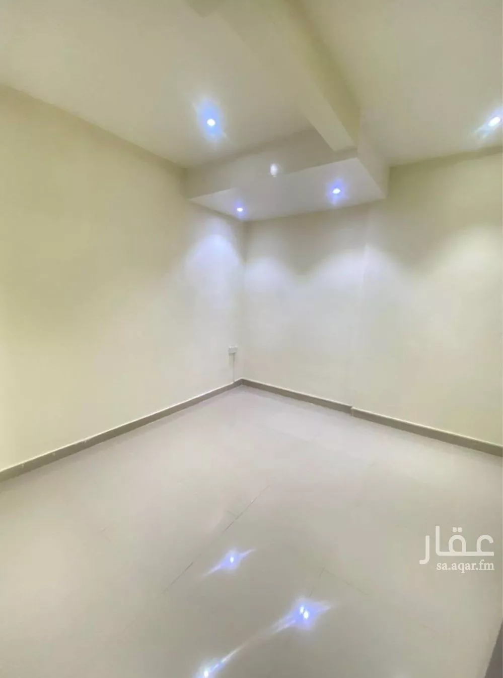 شقة 1 غرف في العقيق 3