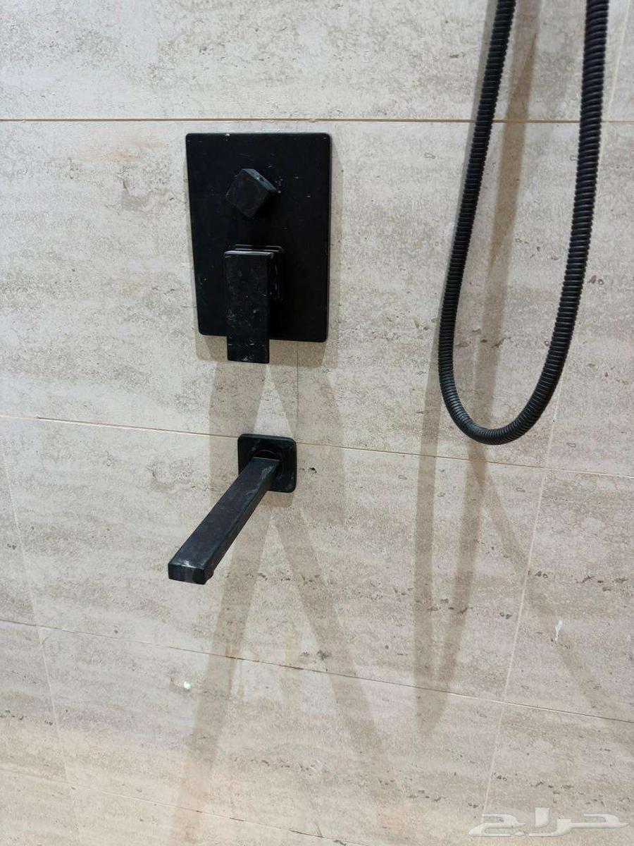 4 bedroom apartment in Al Falah 40