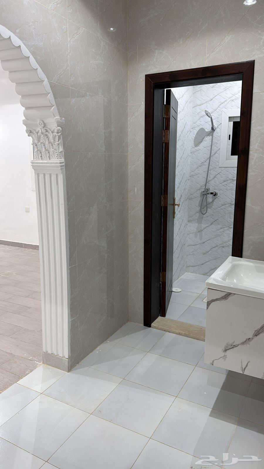 3 bedroom apartment in Jeddah 3