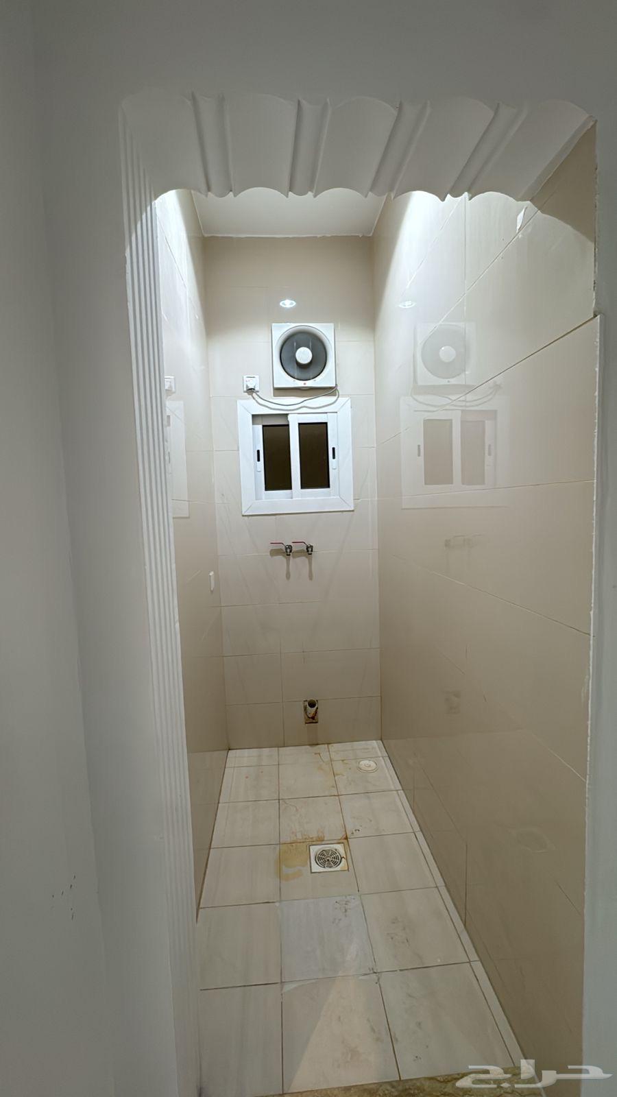 3 bedroom apartment in Jeddah 7