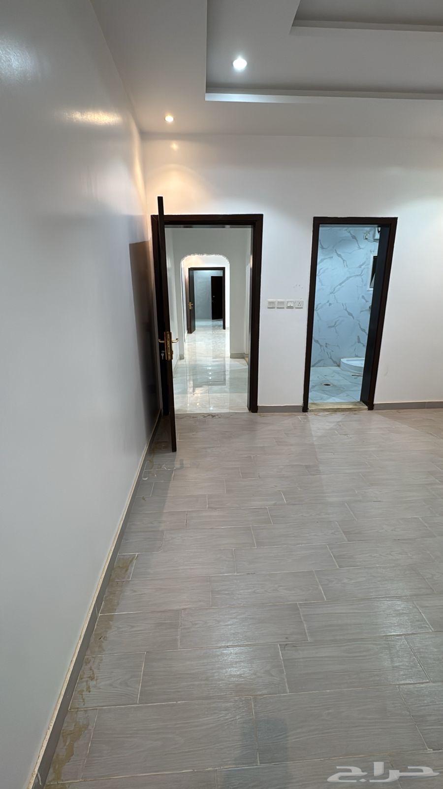 3 bedroom apartment in Jeddah 10