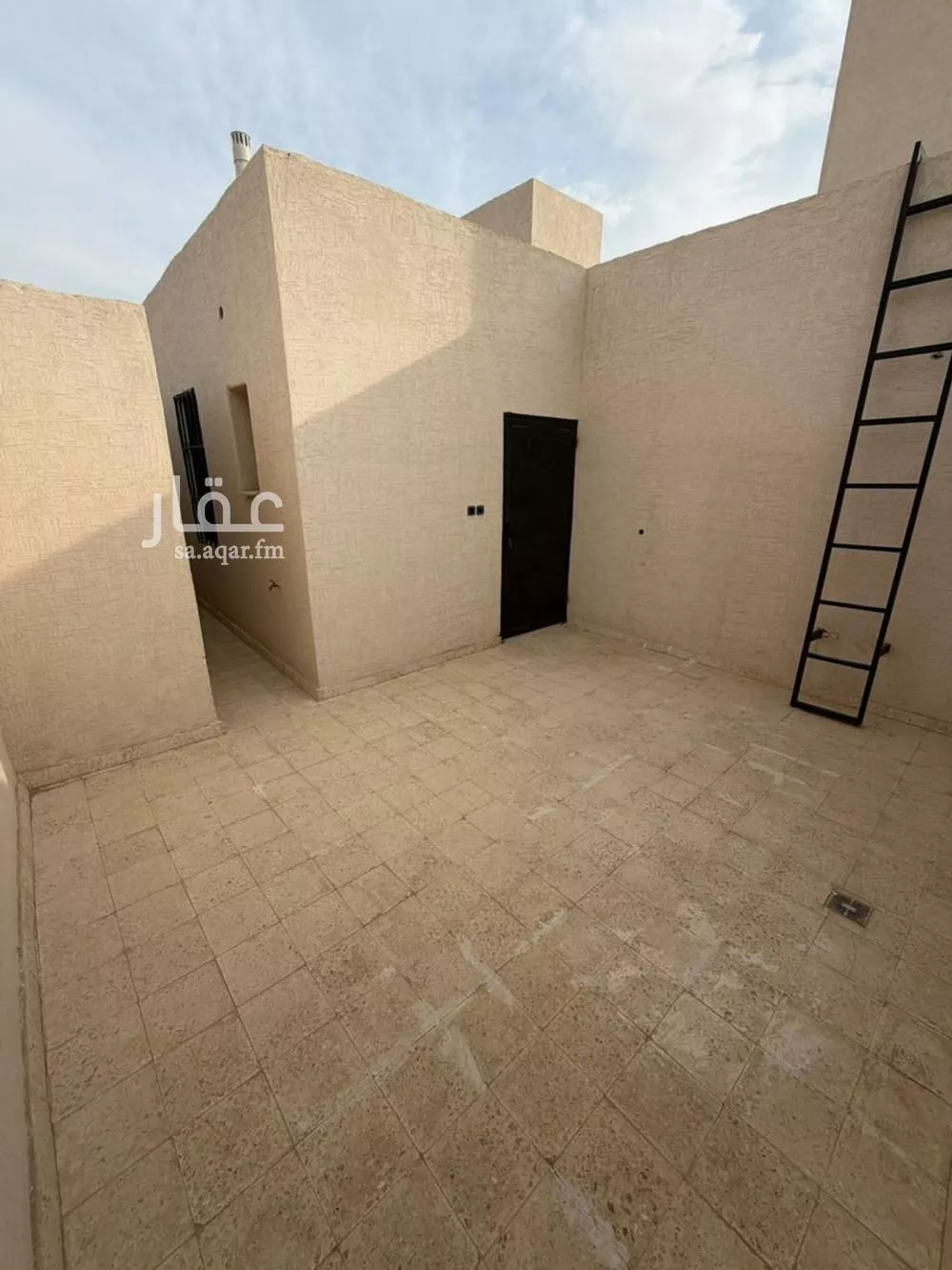 فيلا 5 غرف في الرمال 8