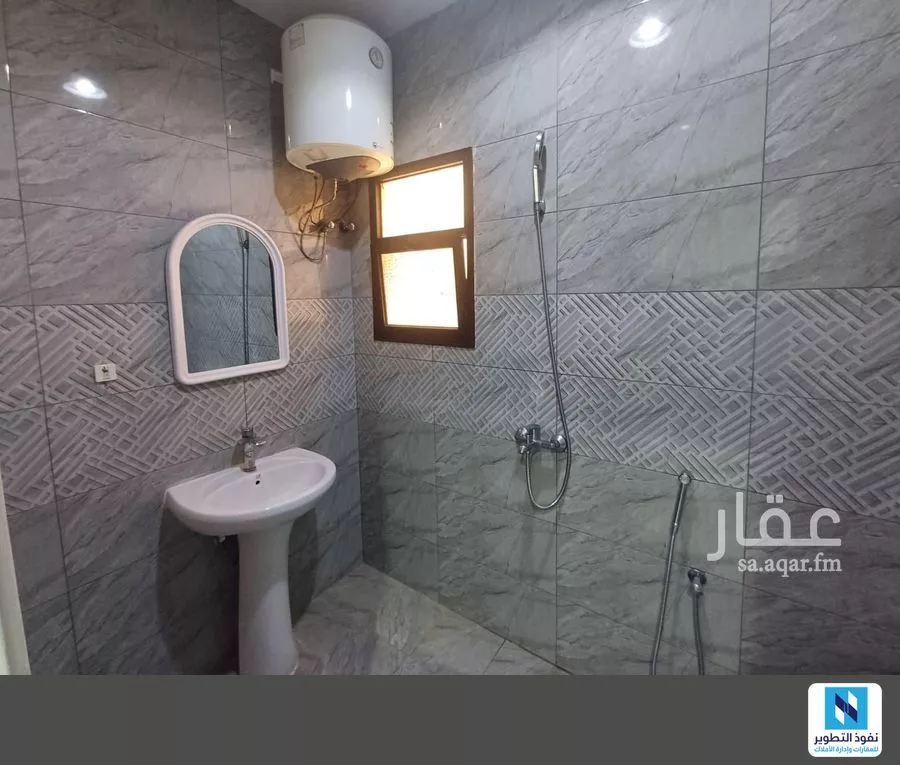شقة 3 غرف في العليا 3