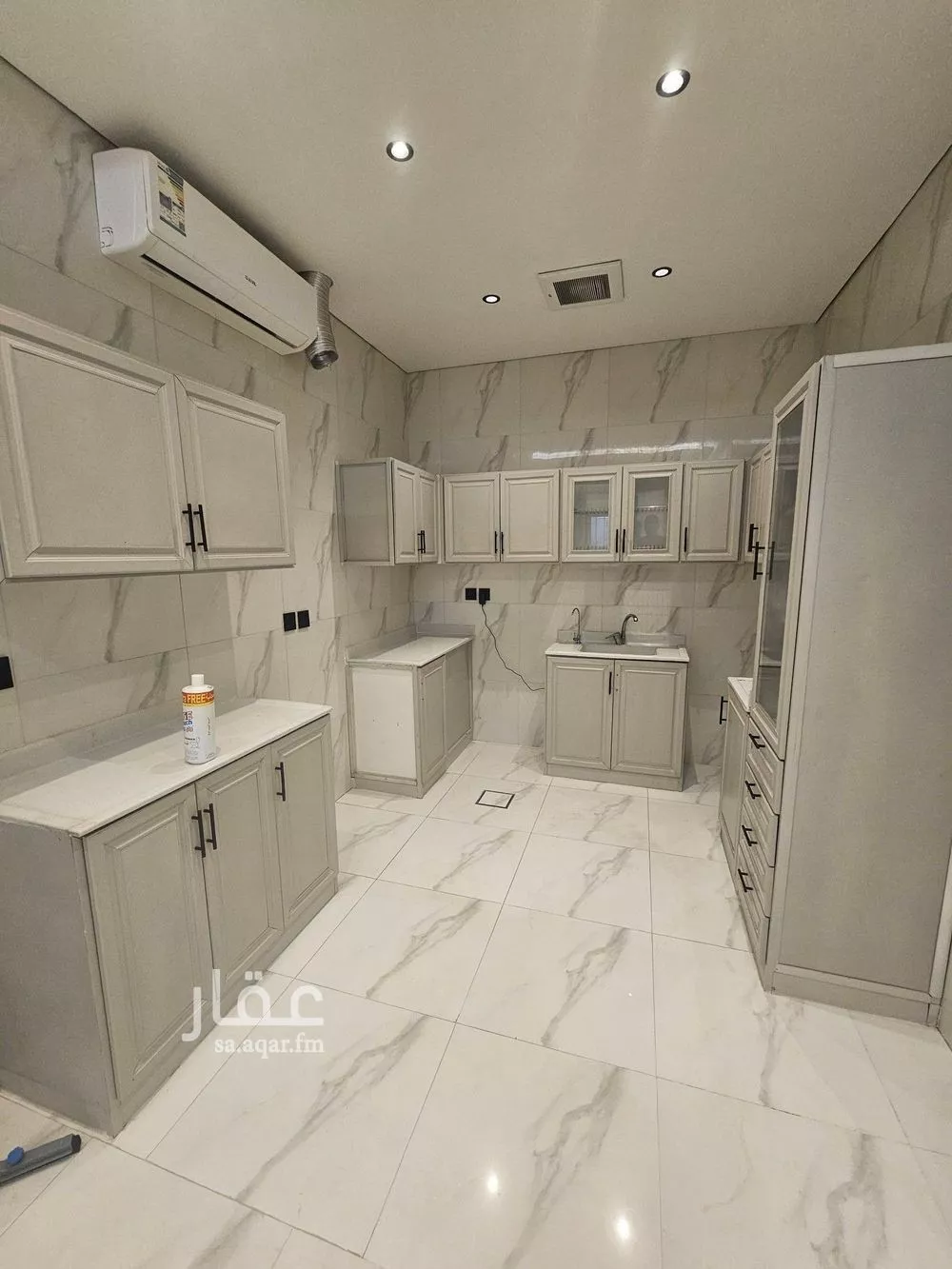 3 bedroom floor in Al Narjis 16