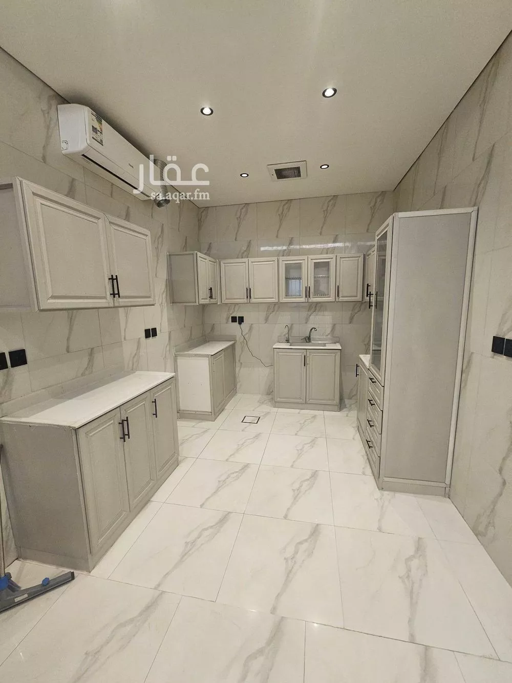 3 bedroom floor in Al Narjis 10