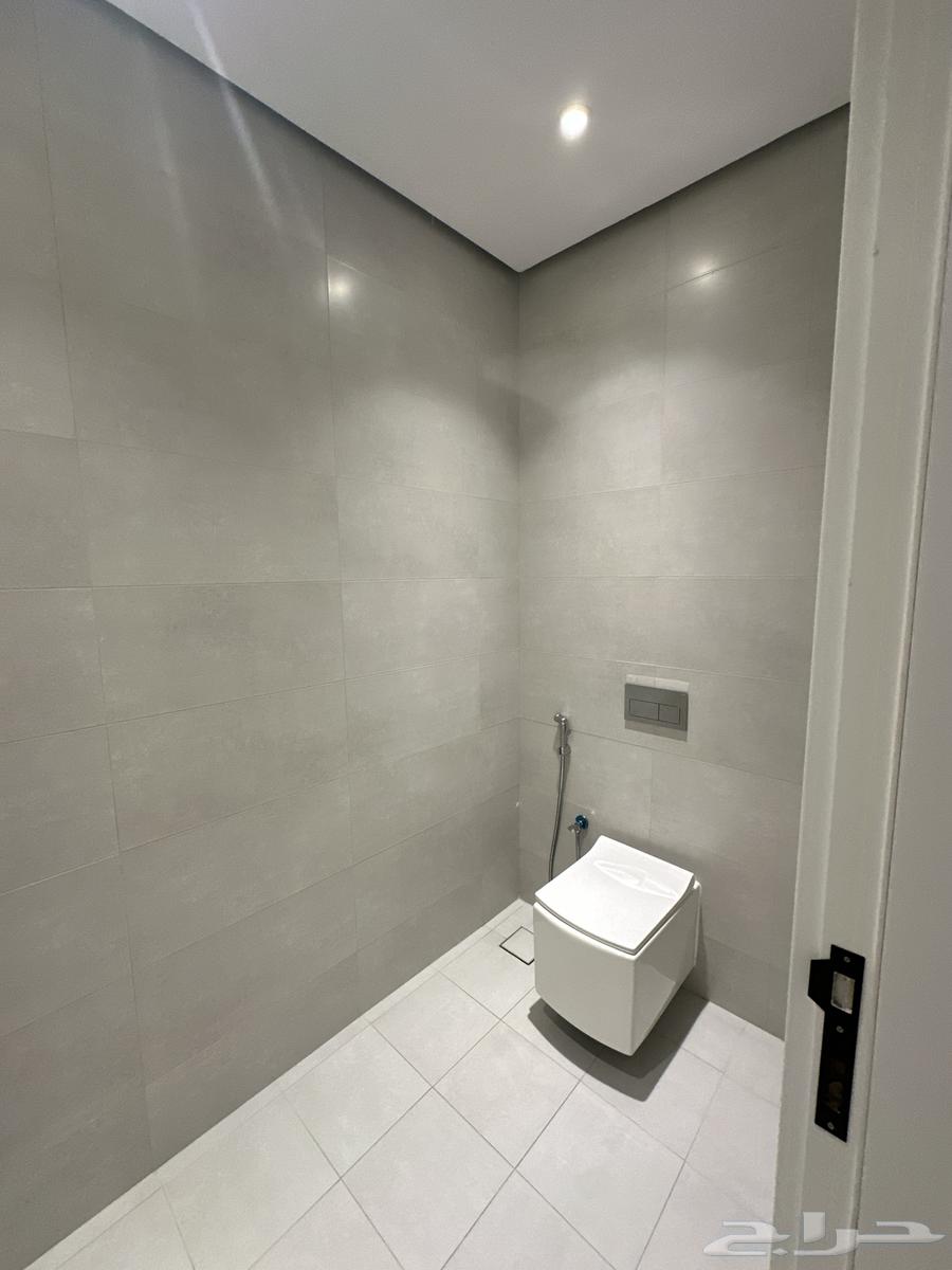 3 bedroom apartment in Al Bahr 4