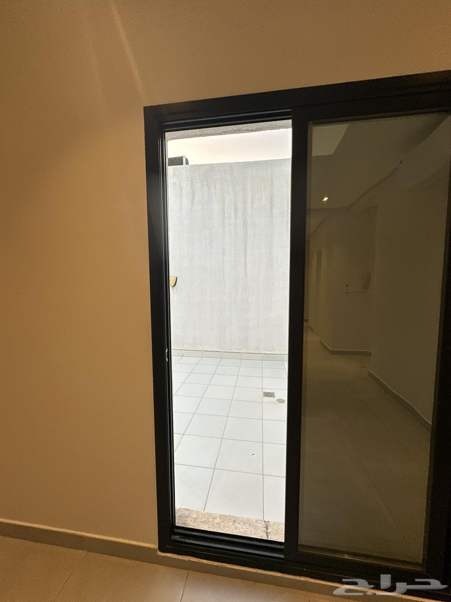 3 bedroom apartment in Al Bahr 6