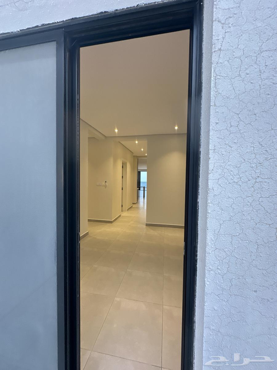 3 bedroom apartment in Al Bahr 10