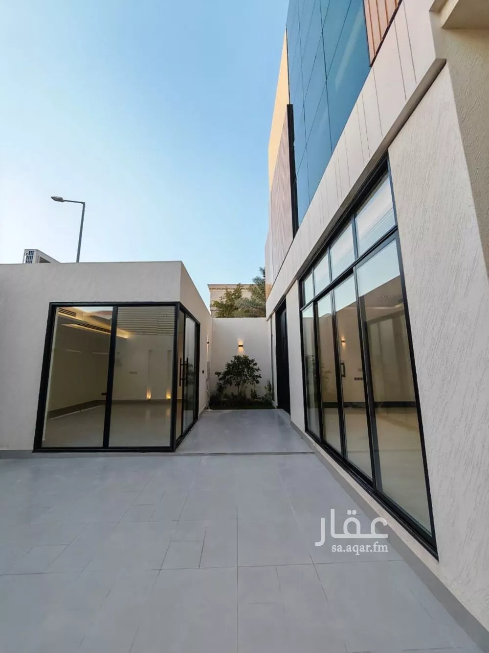 فيلا 5 غرف في الياسمين 7