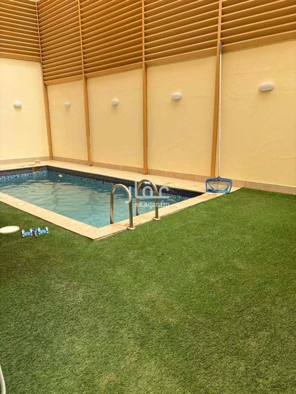 7 bedroom villa in Al Basateen 12