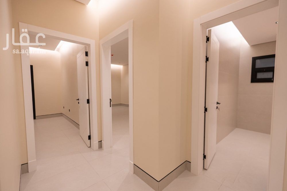 3 bedroom apartment in King Fahd, Riyadh 7