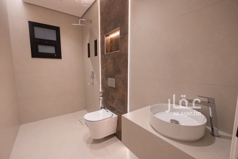 3 bedroom apartment in King Fahd, Riyadh 3