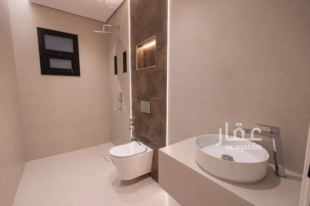 3 bedroom apartment in King Fahd 3