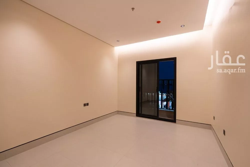 3 bedroom apartment in King Fahd 5