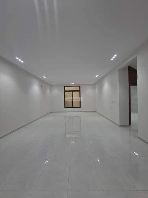7 bedroom villa in Al Janadriyah 10
