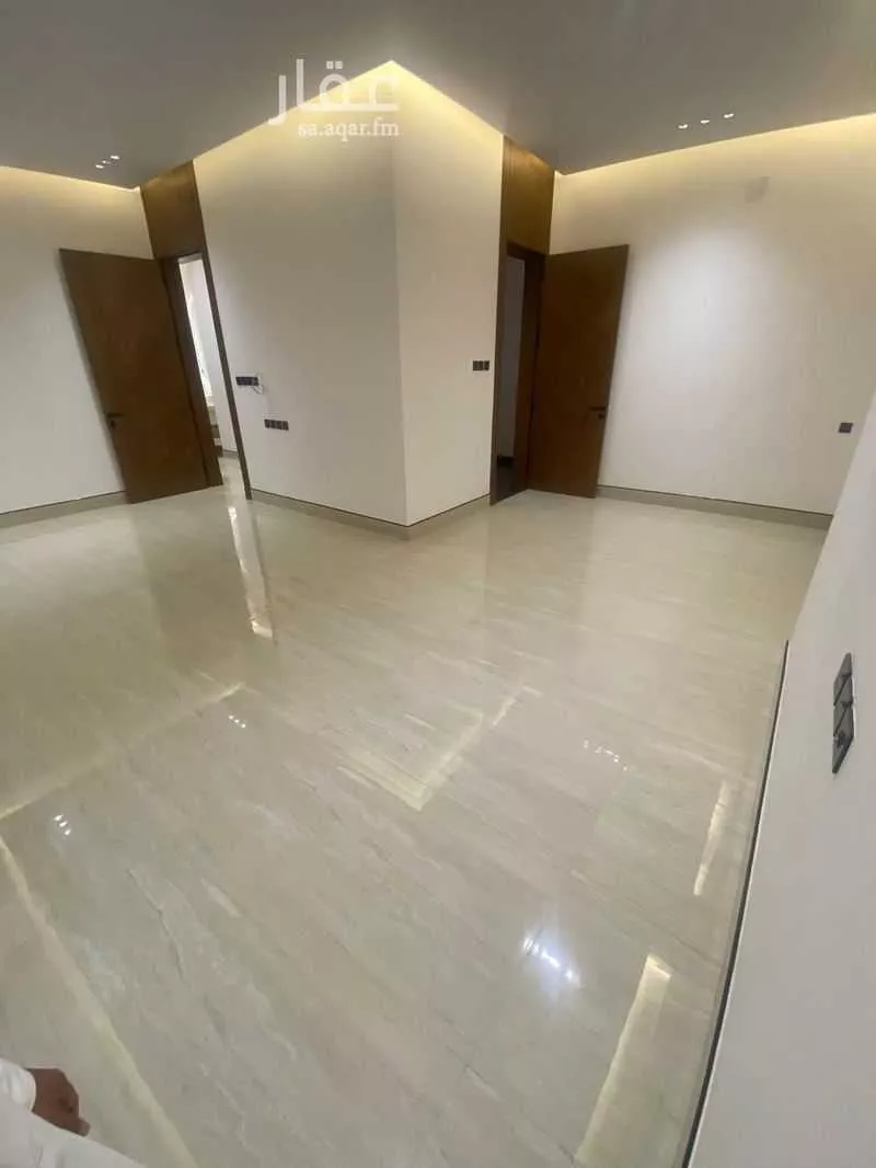 5 bedroom floor in As Suwaidi Al Gharabi 12
