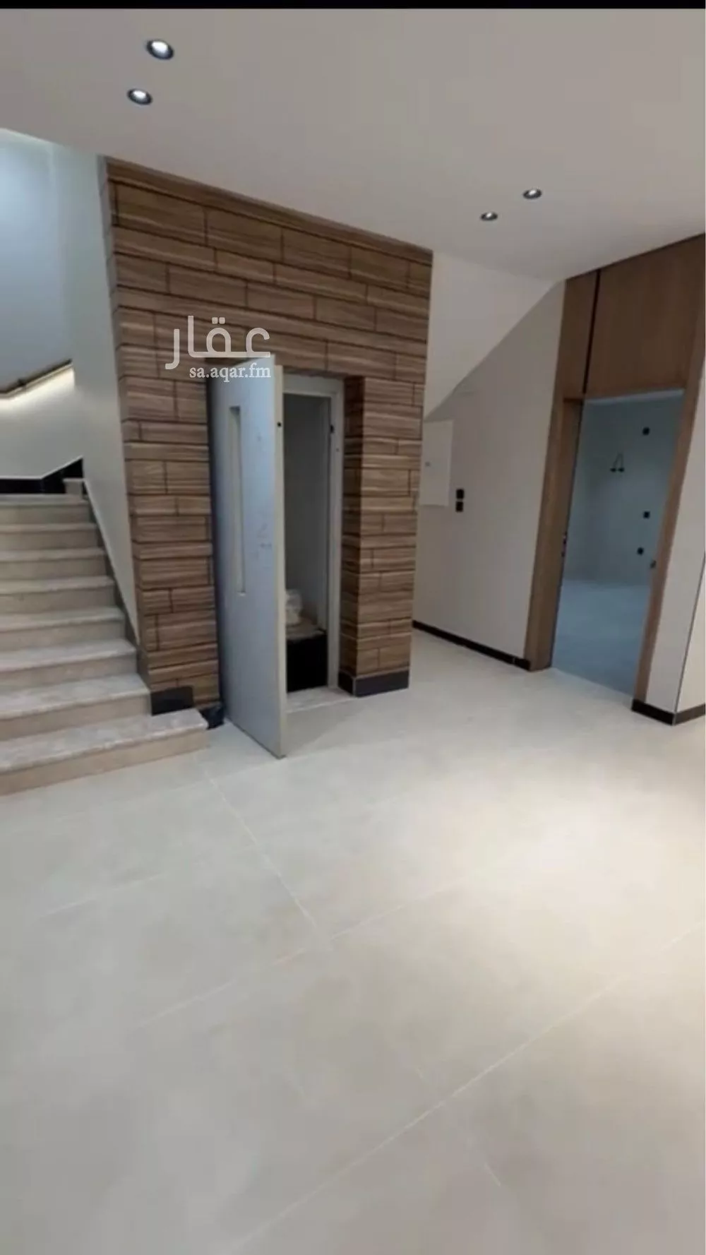 8 bedroom villa in King Fahd 5