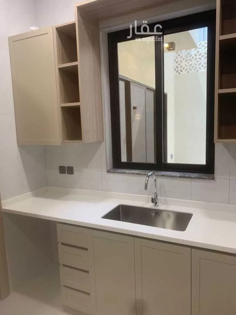 4 bedroom villa in Al Hizam Al Akhdar 3