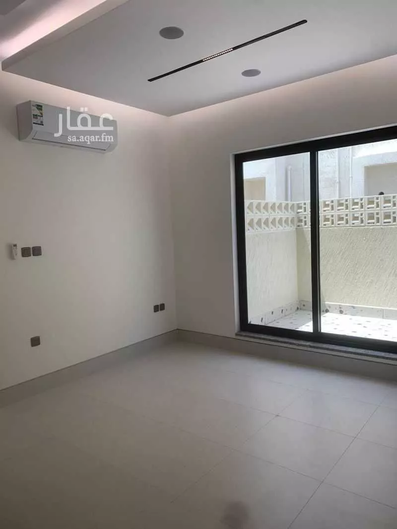 4 bedroom villa in Al Hizam Al Akhdar 5