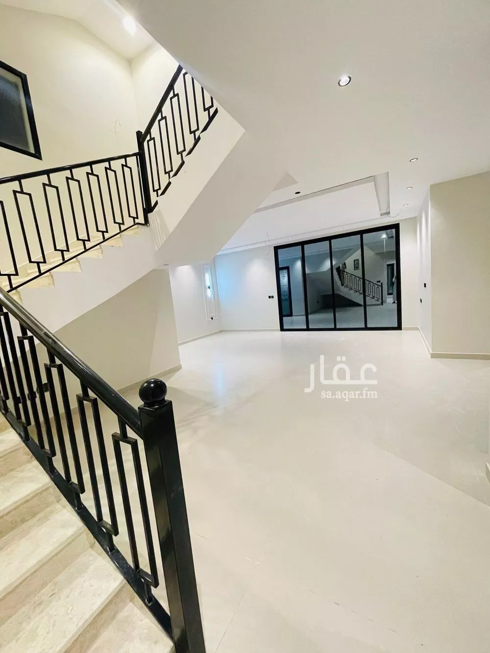 6 bedroom villa in As Sawari 4