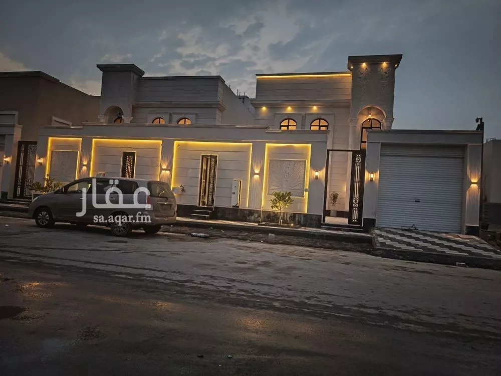 9 bedroom villa in Al Lulu 3