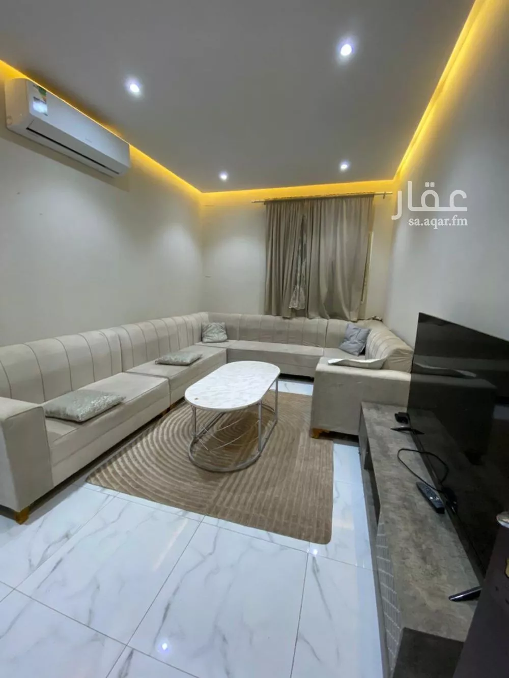 1 bedroom apartment in Al Wizarat 6
