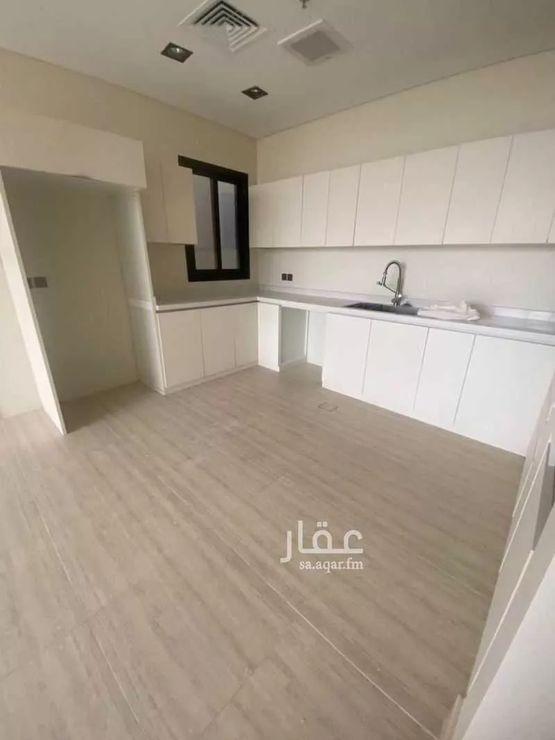 شقة 4 غرف في النخيل 4